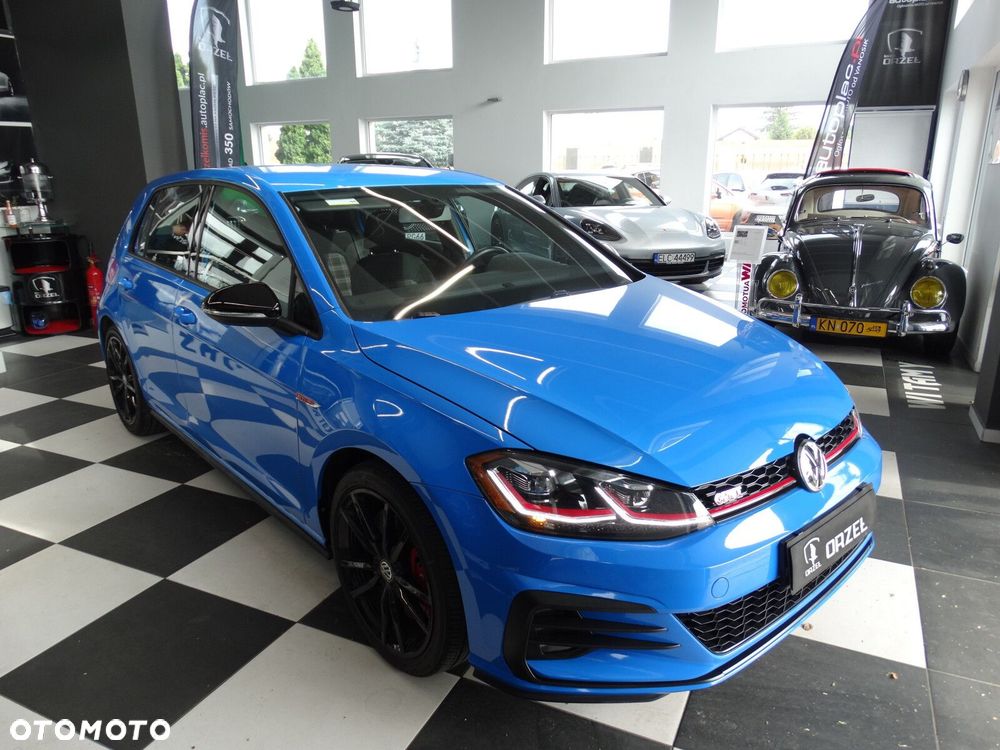 Volkswagen Golf - 9