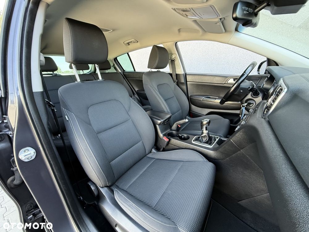 Kia Sportage 1.6 GDI 2WD DREAM-TEAM EDITION - 30