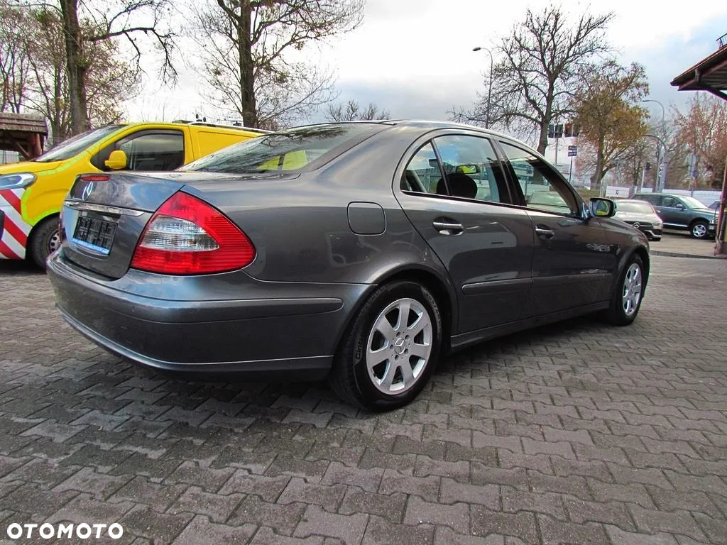 Mercedes-Benz Klasa E - 8