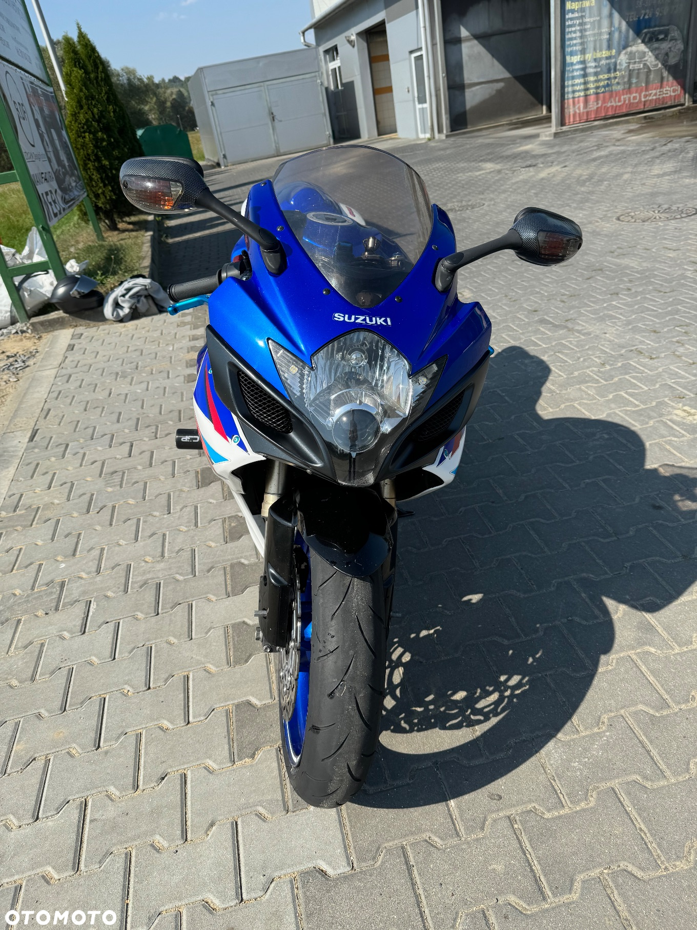 Suzuki GSX-R - 4