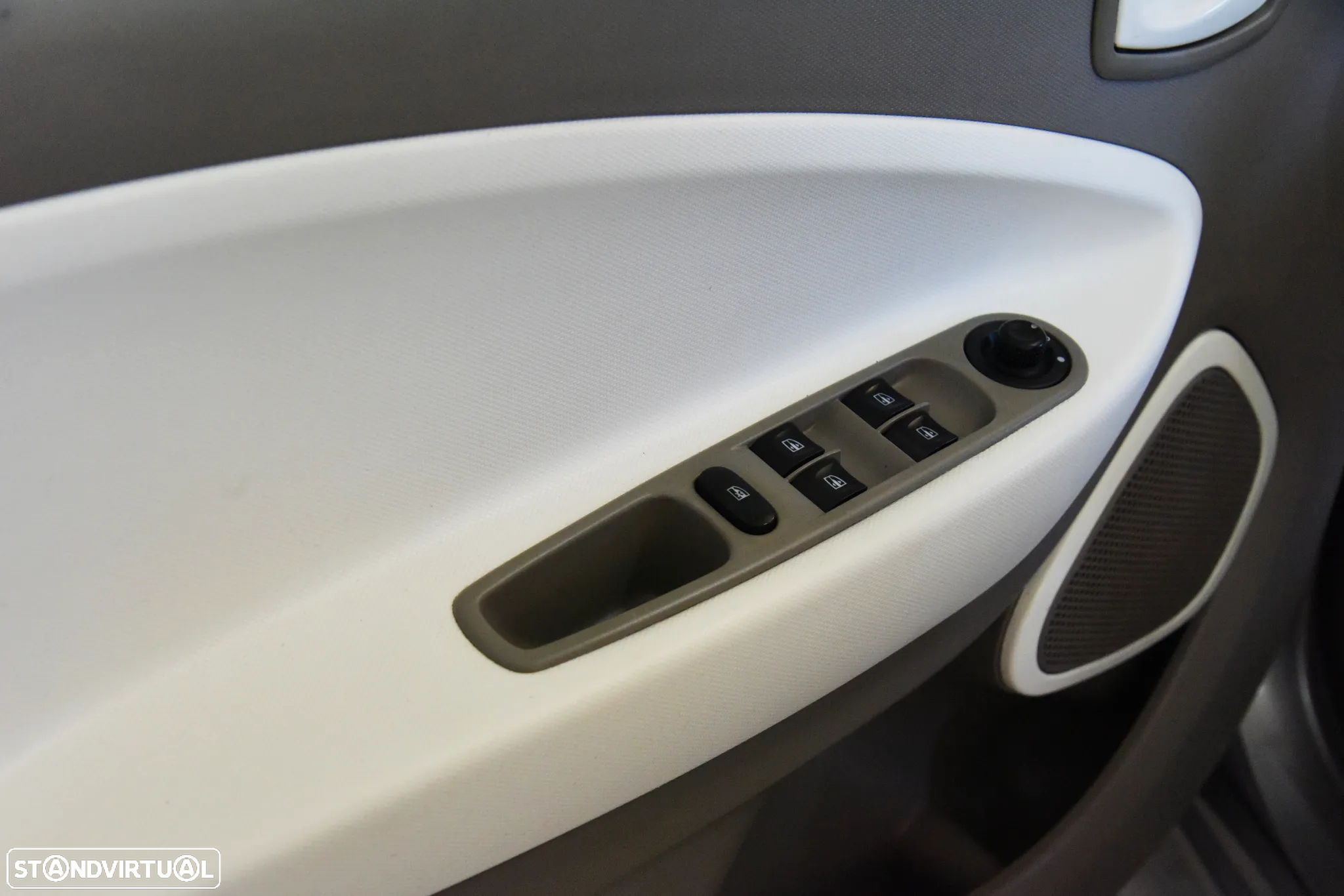 Renault Zoe (s/ Bateria) Zen Flex - 27