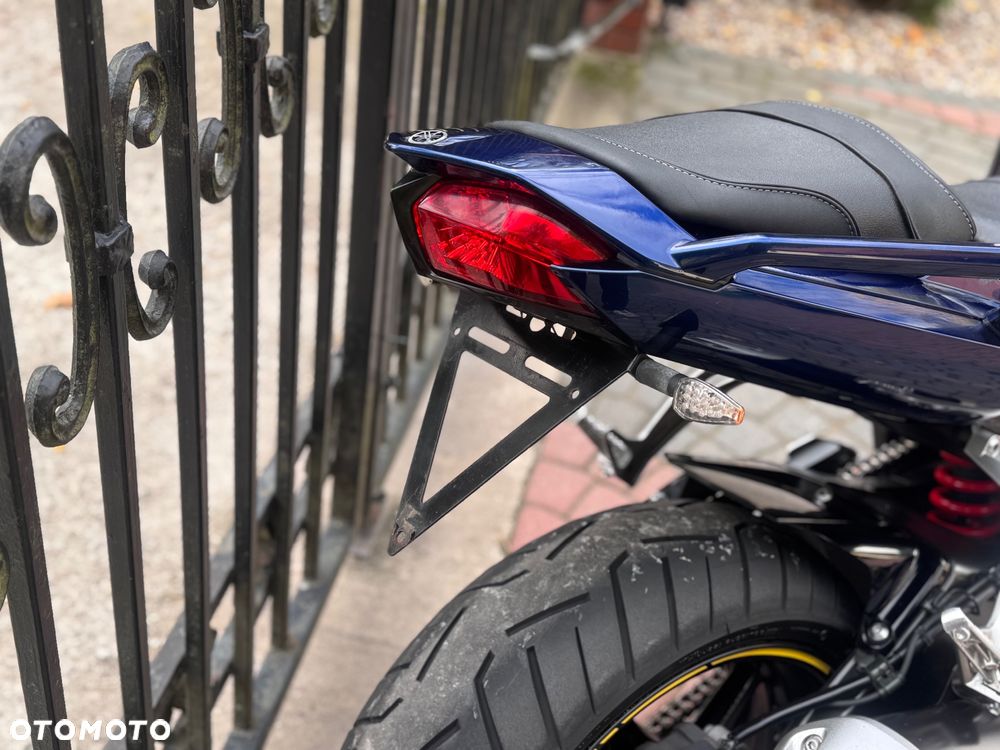 Yamaha FZ - 23
