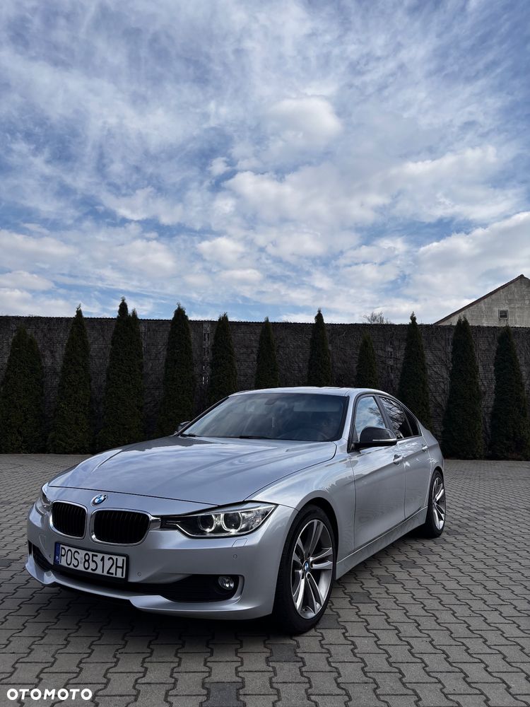 BMW Seria 3 320d DPF Efficient Dynamics Edition - 15