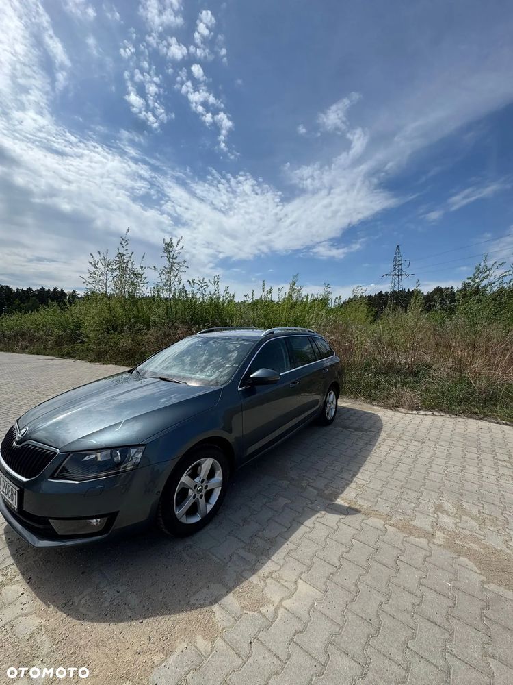 Skoda Octavia 1.6 TDI Ambition DSG - 2