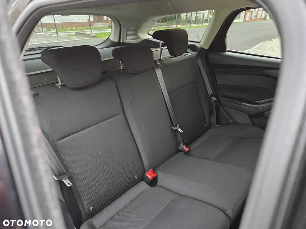 Ford Focus 1.0 EcoBoost Titanium Business - 16