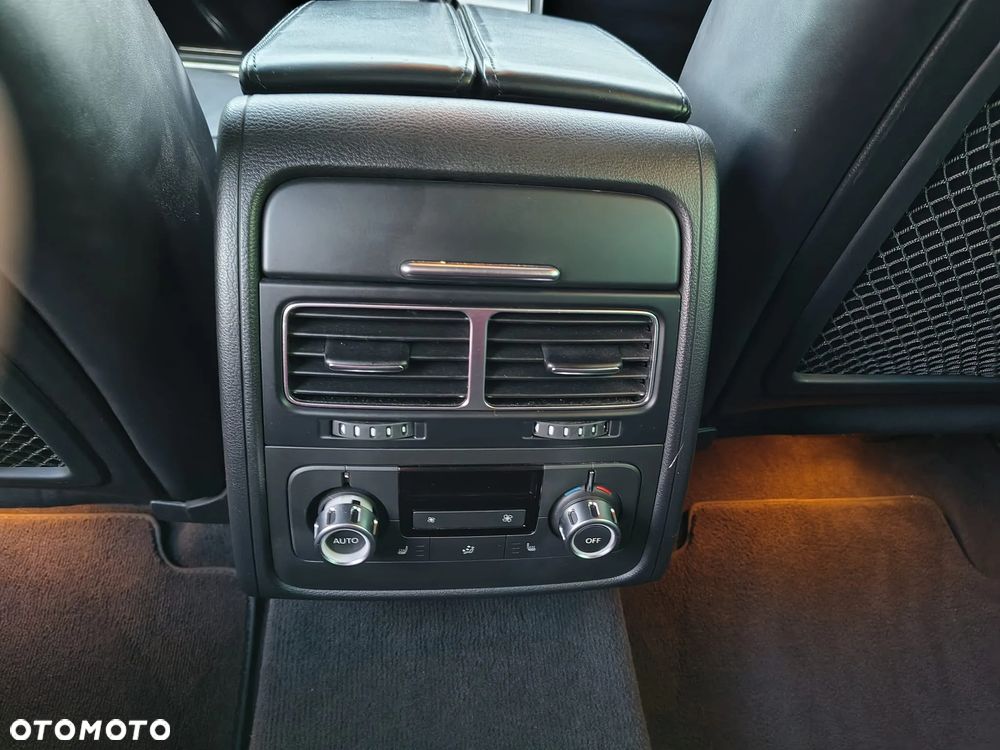 Volkswagen Touareg 4.2 V8 TDI DPF Automatik Exclusive - 21