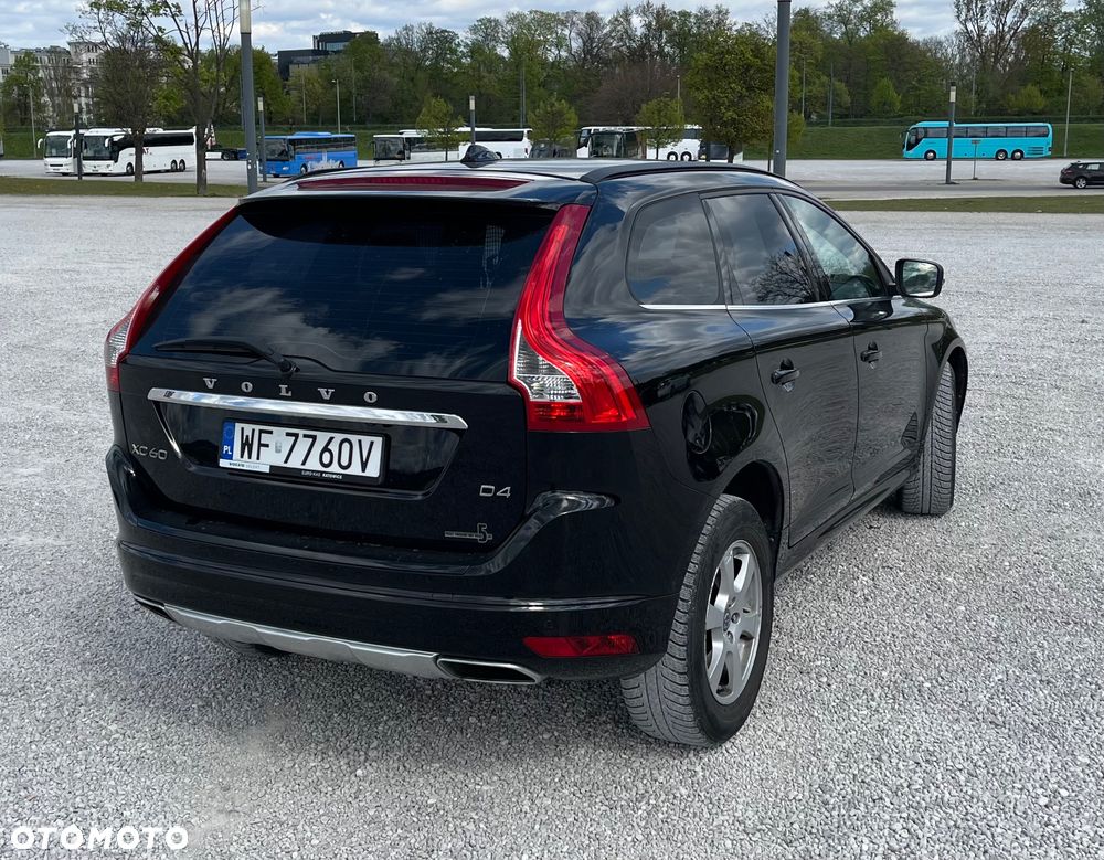 Volvo XC 60 D4 Drive-E Momentum - 3