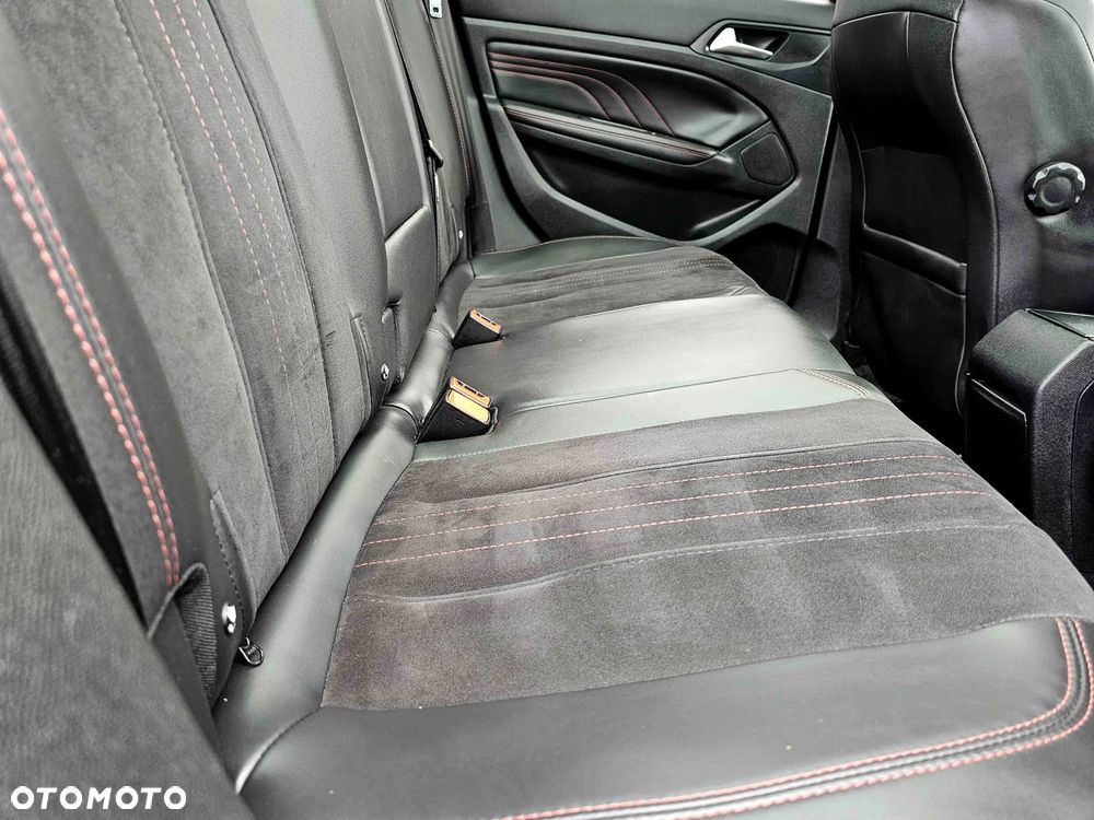 Peugeot 308 - 24