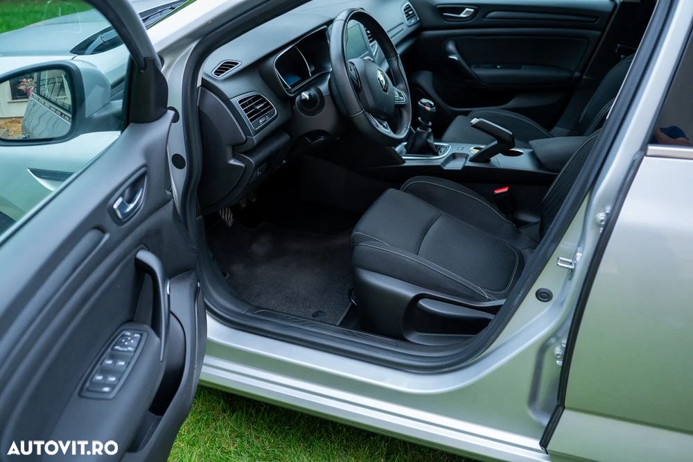 Renault Megane BLUE dCi 115 BUSINESS EDITION - 15