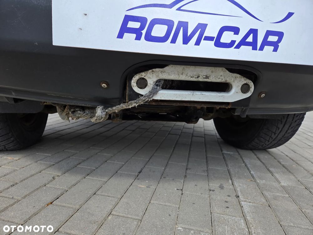 Toyota Hilux 2.4 D-4D Double Cab DLX 4x4 - 10