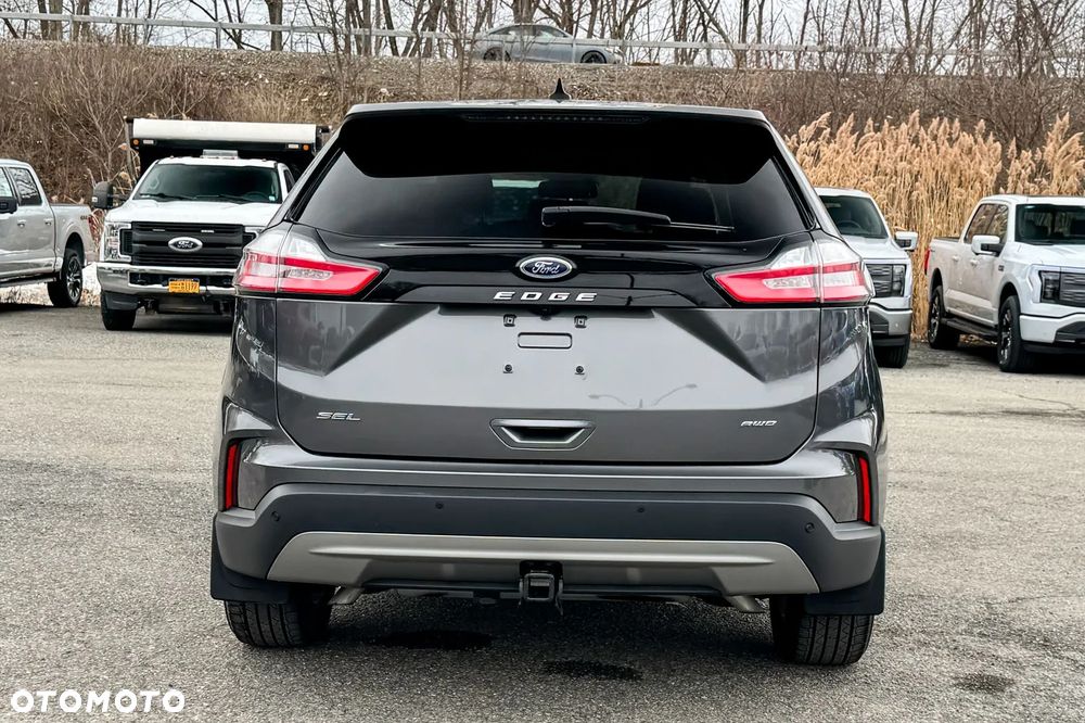 Ford Edge - 4