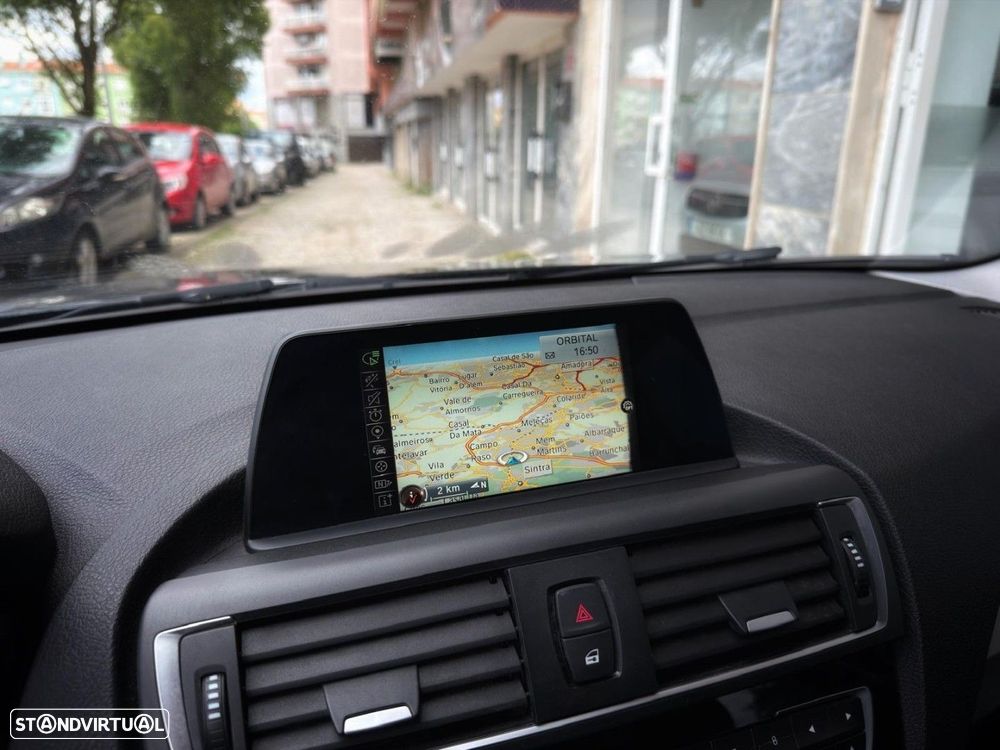 BMW 116 d EfficientDynamics - 24
