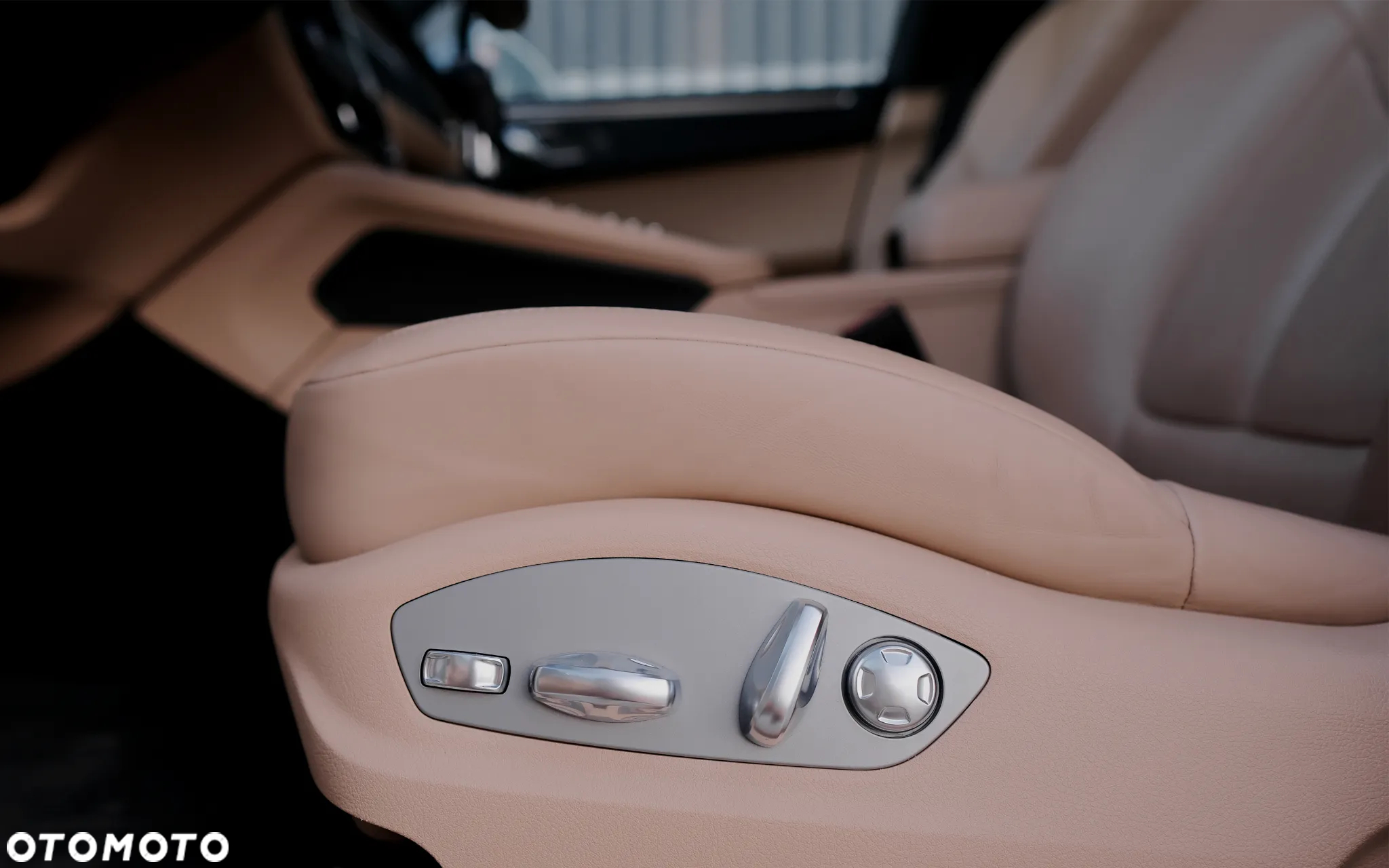 Porsche Macan - 29