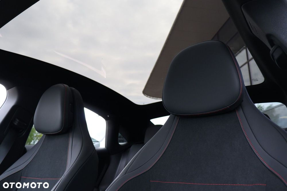 Mercedes-Benz CLA - 25
