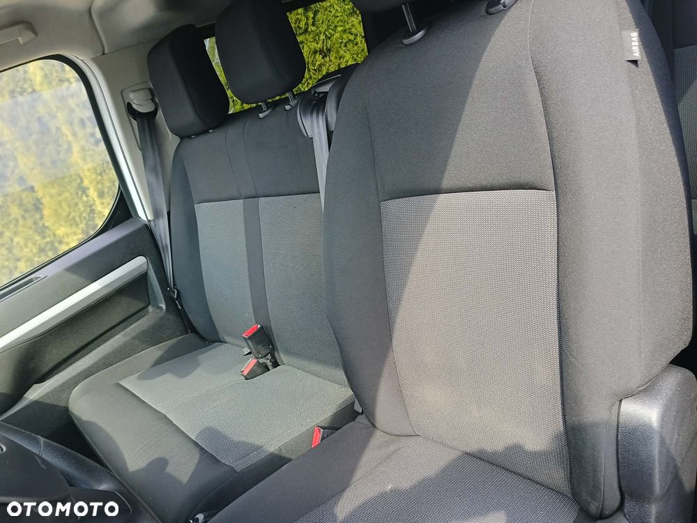 Opel Vivaro - 22