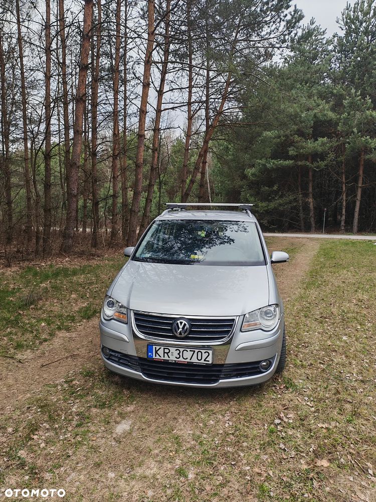 Volkswagen Touran 1.9 TDI Highline - 2