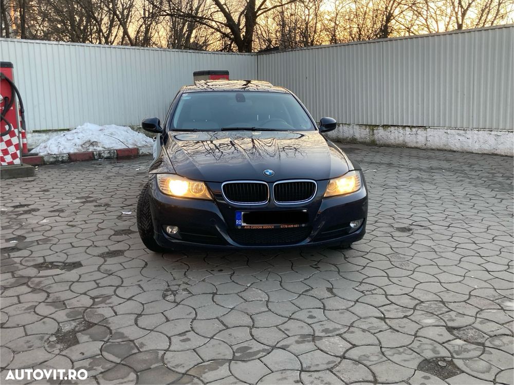 BMW Seria 3 320i Aut. - 2