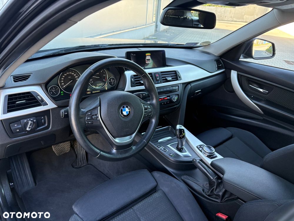 BMW Seria 3 320d Efficient Dynamics Edition Blue Perf Sport Line - 9