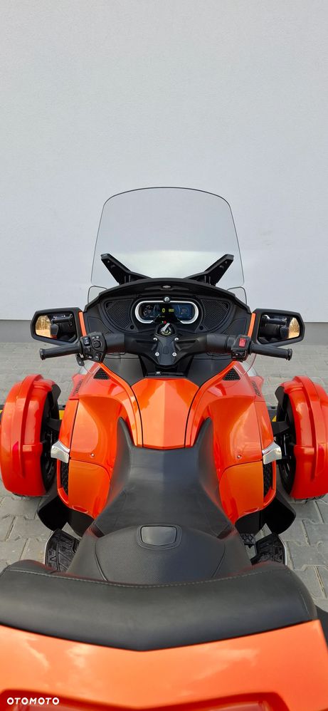 Can-Am Spyder - 7