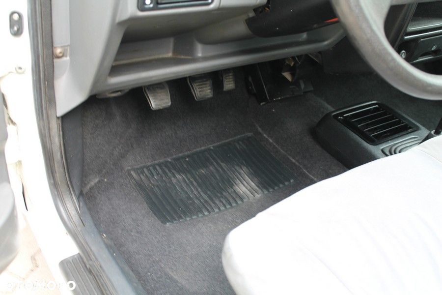 Ford Orion 1.4 CL - 33