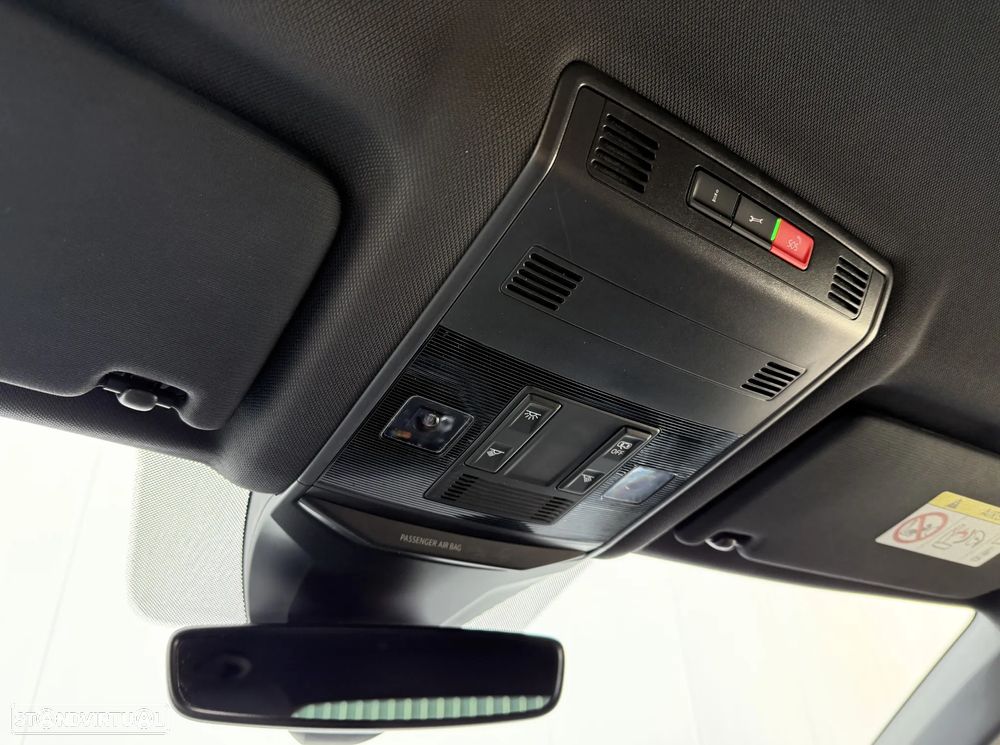 VW T-Roc 1.5 TSI Sport DSG - 47