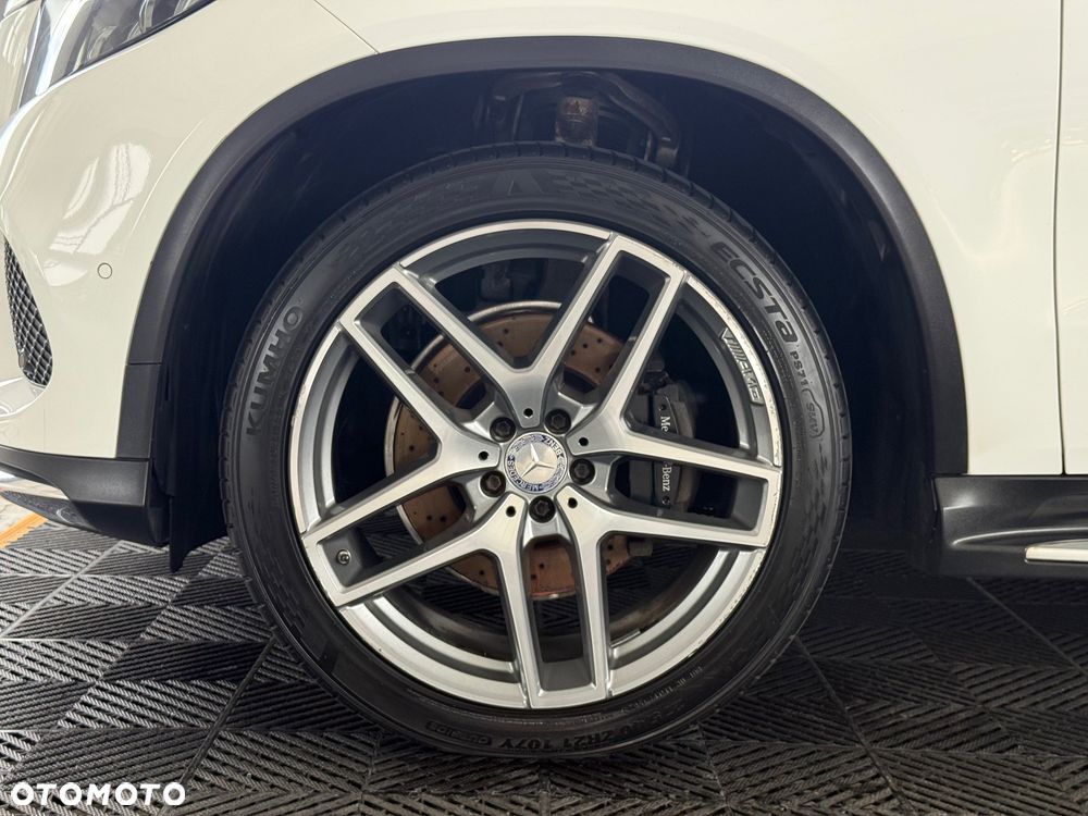 Mercedes-Benz GLE 350 d 4Matic 9G-TRONIC AMG Line - 14