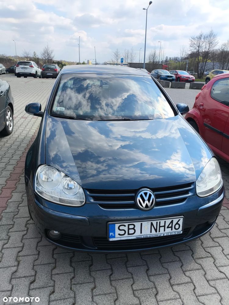 Volkswagen Golf 1.6 FSI Comfortline - 1