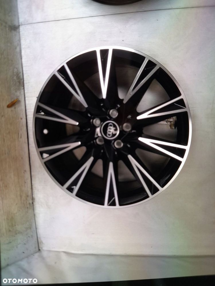 Felgi aluminiowe Audi OE 89A071499 8.0" x 19" 5x112 ET45 - 4