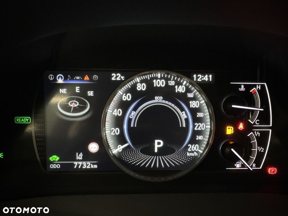 Lexus ES 300h Business Edition - 18