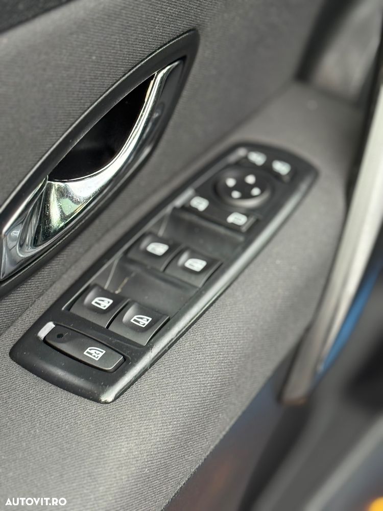 Renault Megane dCi 110 FAP LIMITED - 13