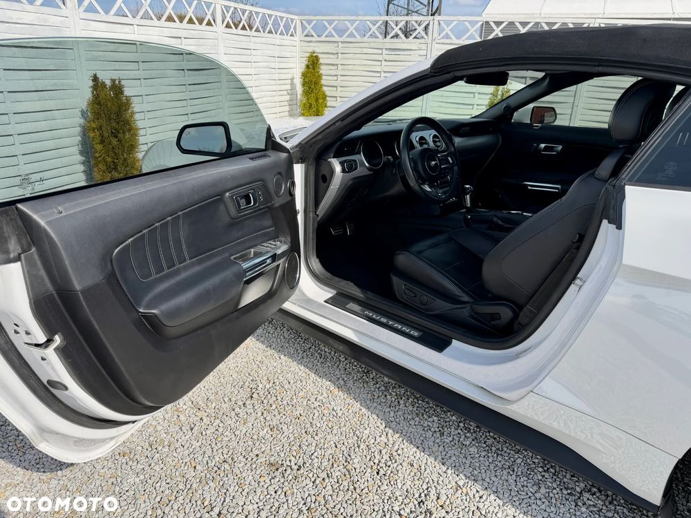 Ford Mustang Cabrio 2.3 Eco Boost - 37