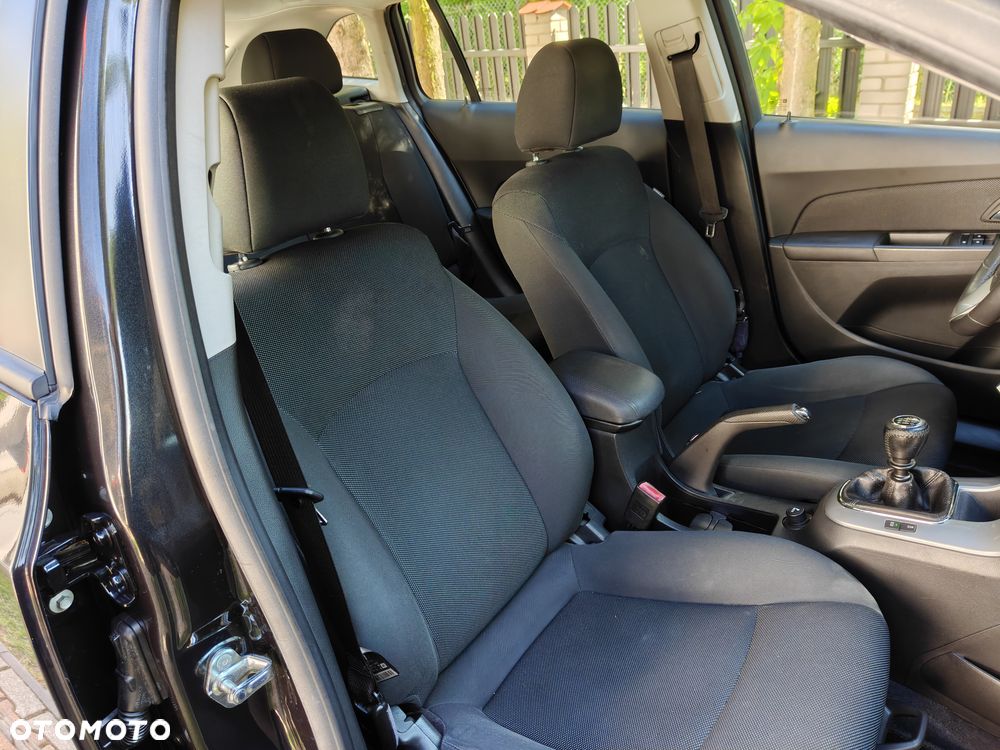 Chevrolet Cruze - 23