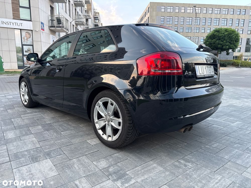 Audi A3 Sportback 2.0 TDI Ambiente - 3