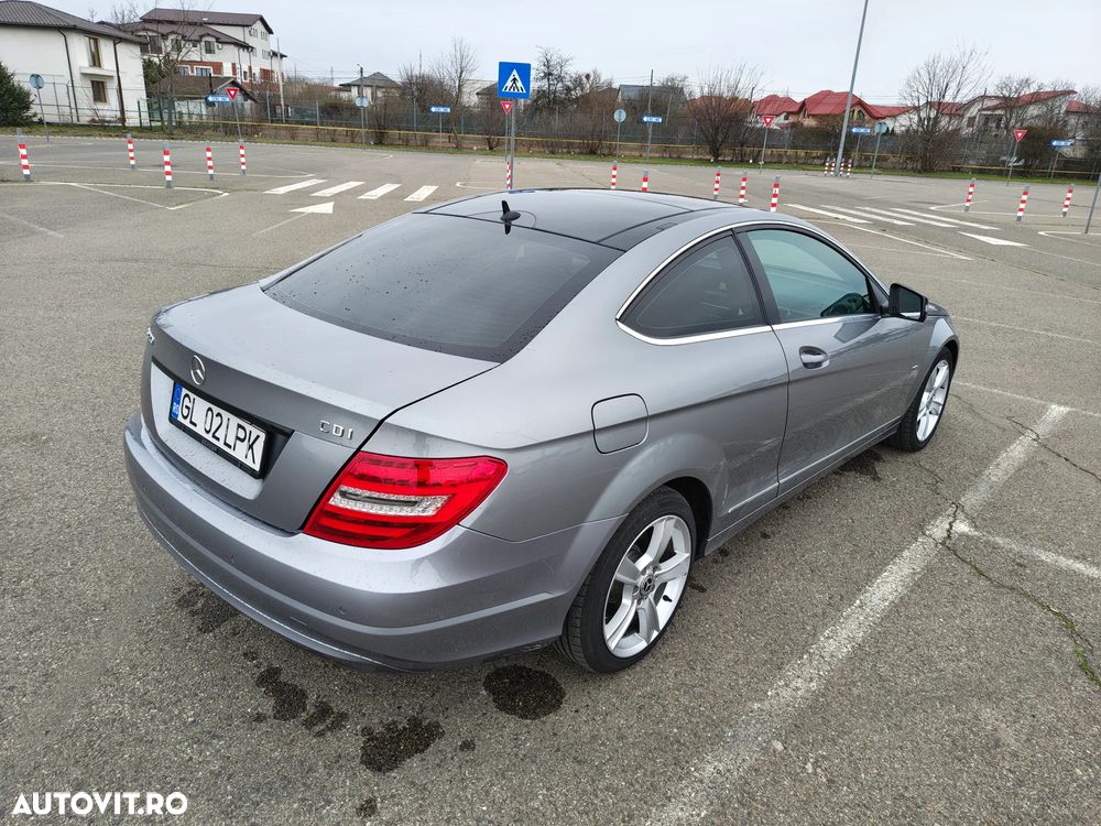 Mercedes-Benz C 220 CDI DPF (BlueEFFICIENCY) 7G-TRONIC - 14