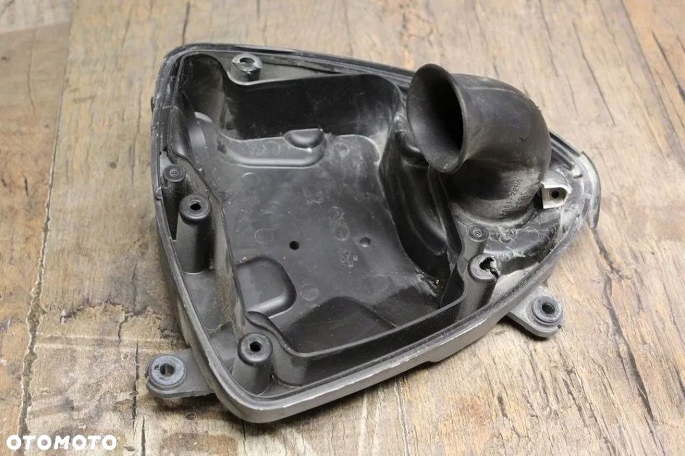OBUDOWA FILTRA AIRBOX VLR1800 BOULEVARD INTRUDER - 4