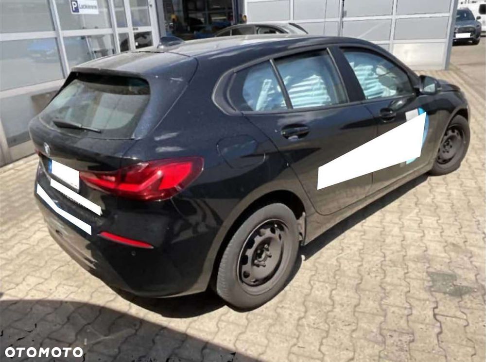 BMW Seria 1 116i - 8