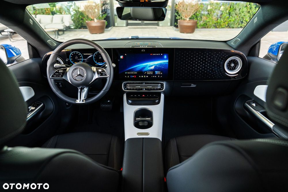 Mercedes-Benz CLA - 18