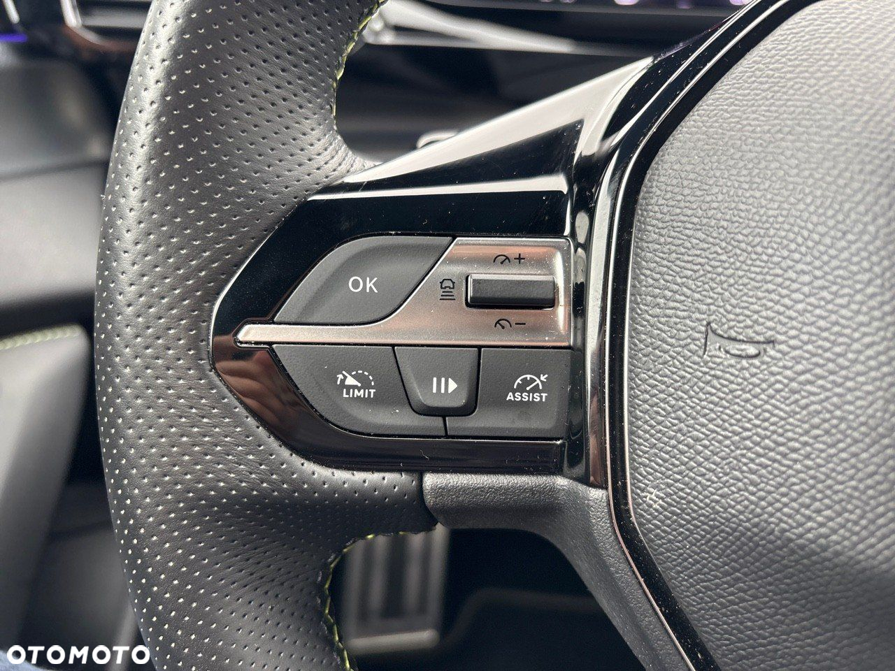 Peugeot 408 1.2 PureTech GT S&S EAT8 - 17