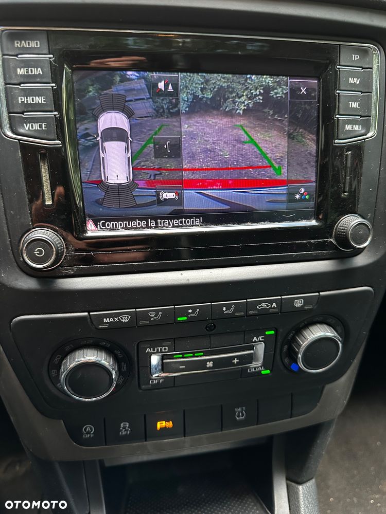 Skoda Yeti Out 1.4 TSI 4x2 Style DSG - 17