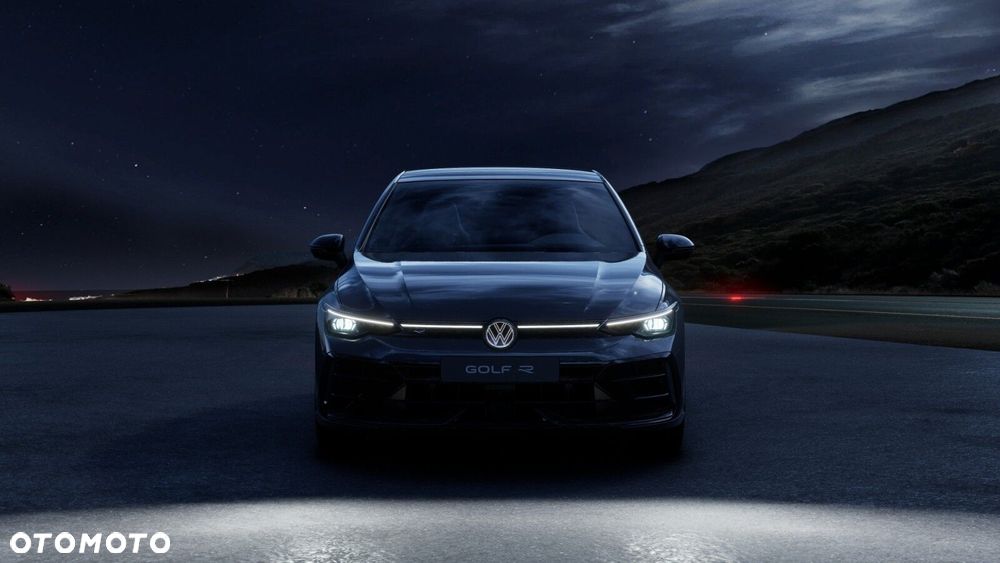 Volkswagen Golf - 8