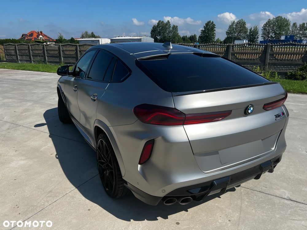 BMW X6M - 10