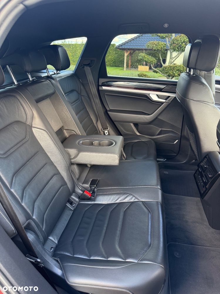 Volkswagen Touareg 3.0 V6 TDI SCR 4Mot Elegance - 22