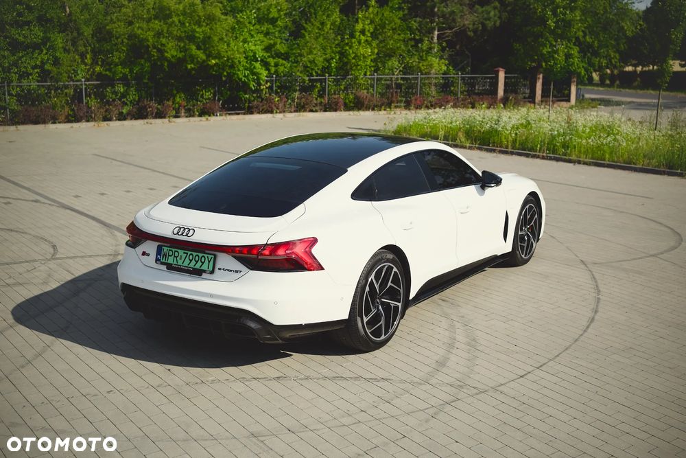 Audi RS e-tron GT - 8