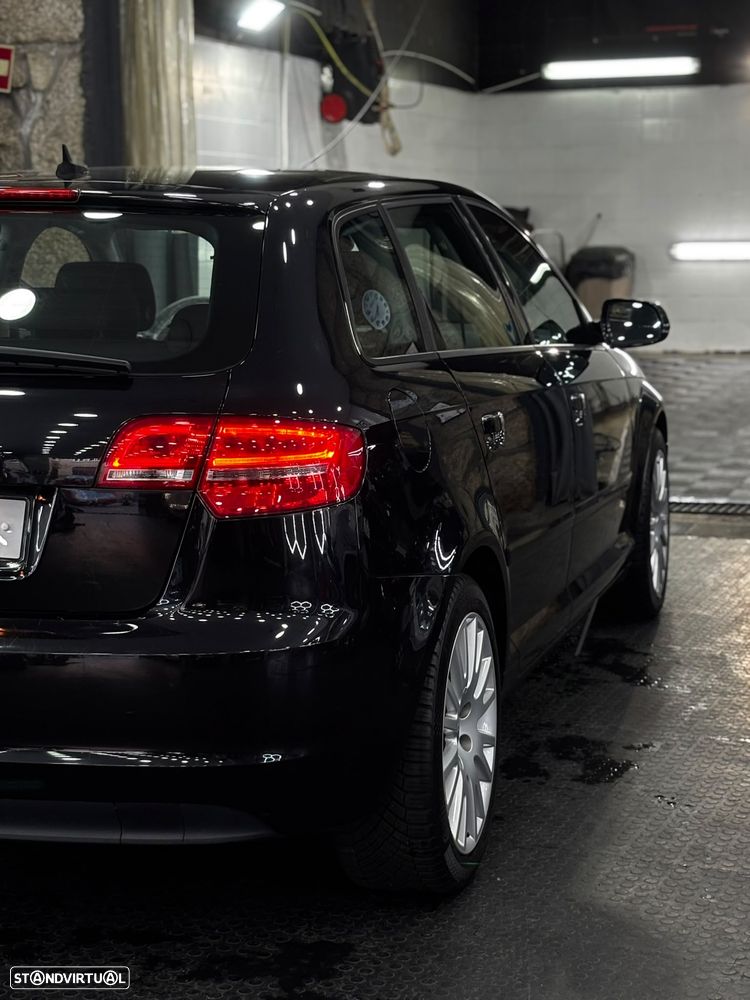 Audi A3 Sportback - 4