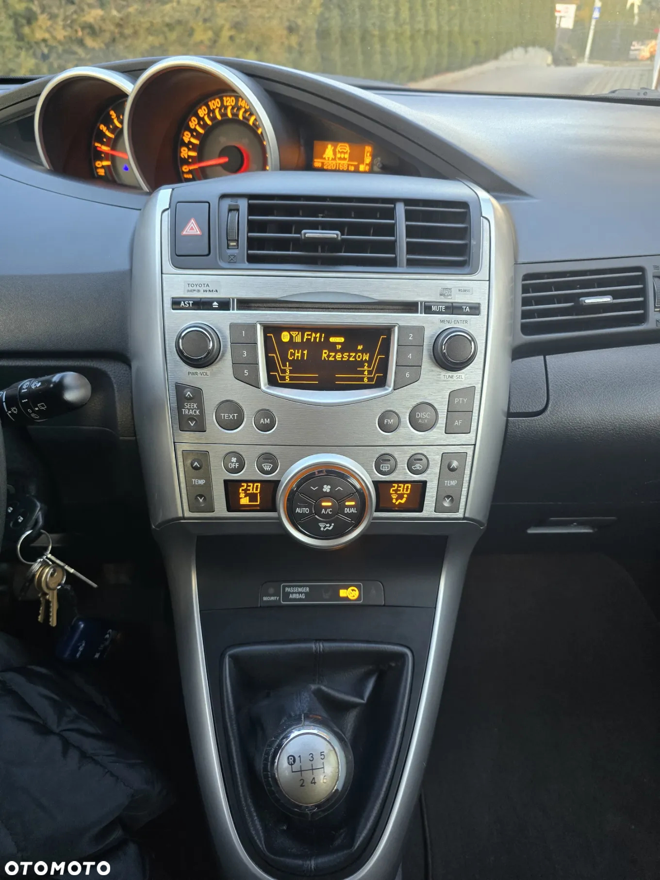 Toyota Verso 2.0 D-4D - 23