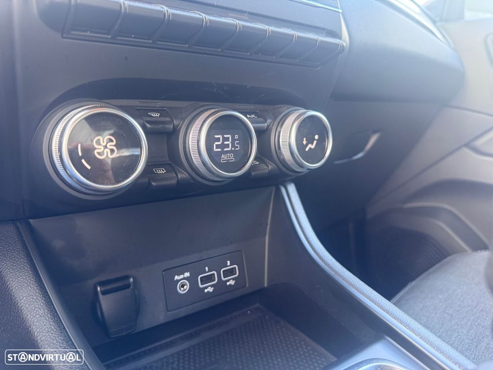 Renault Captur 0.9 TCE - 12