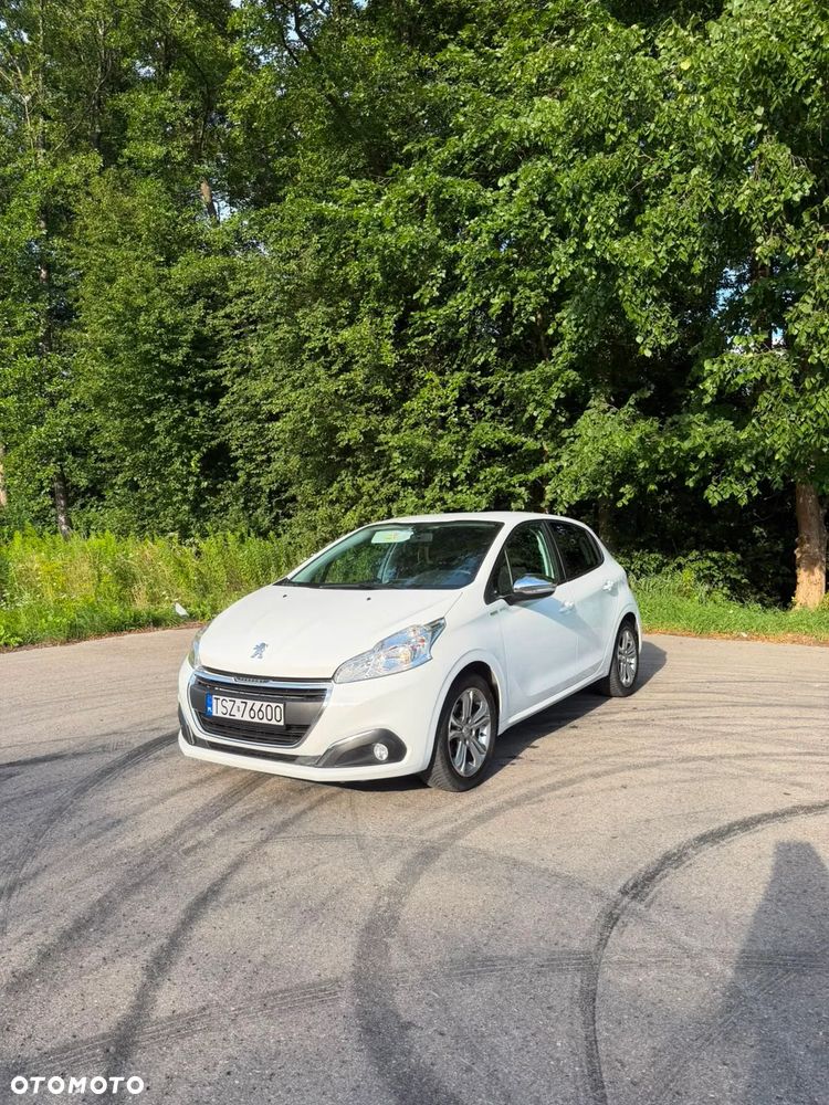 Peugeot 208 1.2 PureTech GPF Signature S&S - 16
