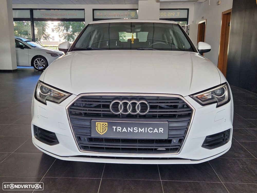 Audi A3 Limousine 1.6 TDI Design - 4