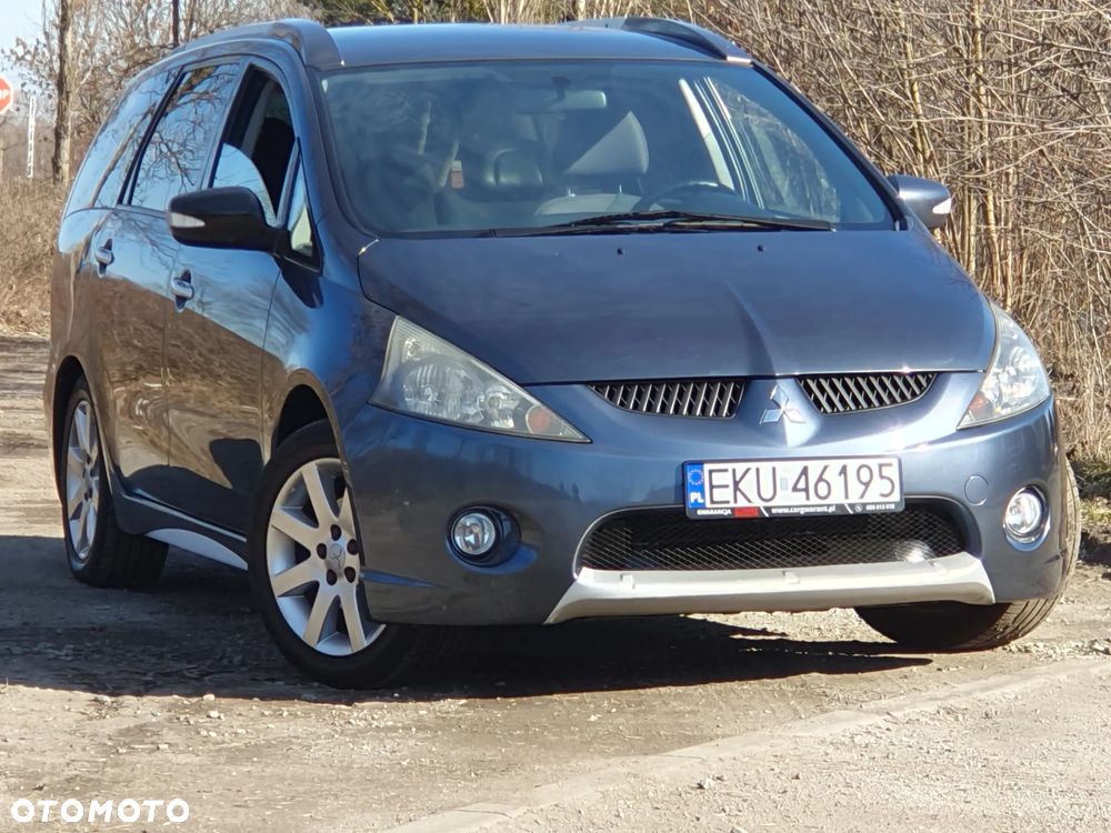 Mitsubishi Grandis 2.4 Motion - 24