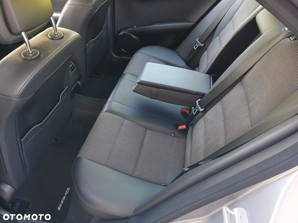 Mercedes-Benz Klasa C 200 7G-TRONIC Avantgarde Edition - 17